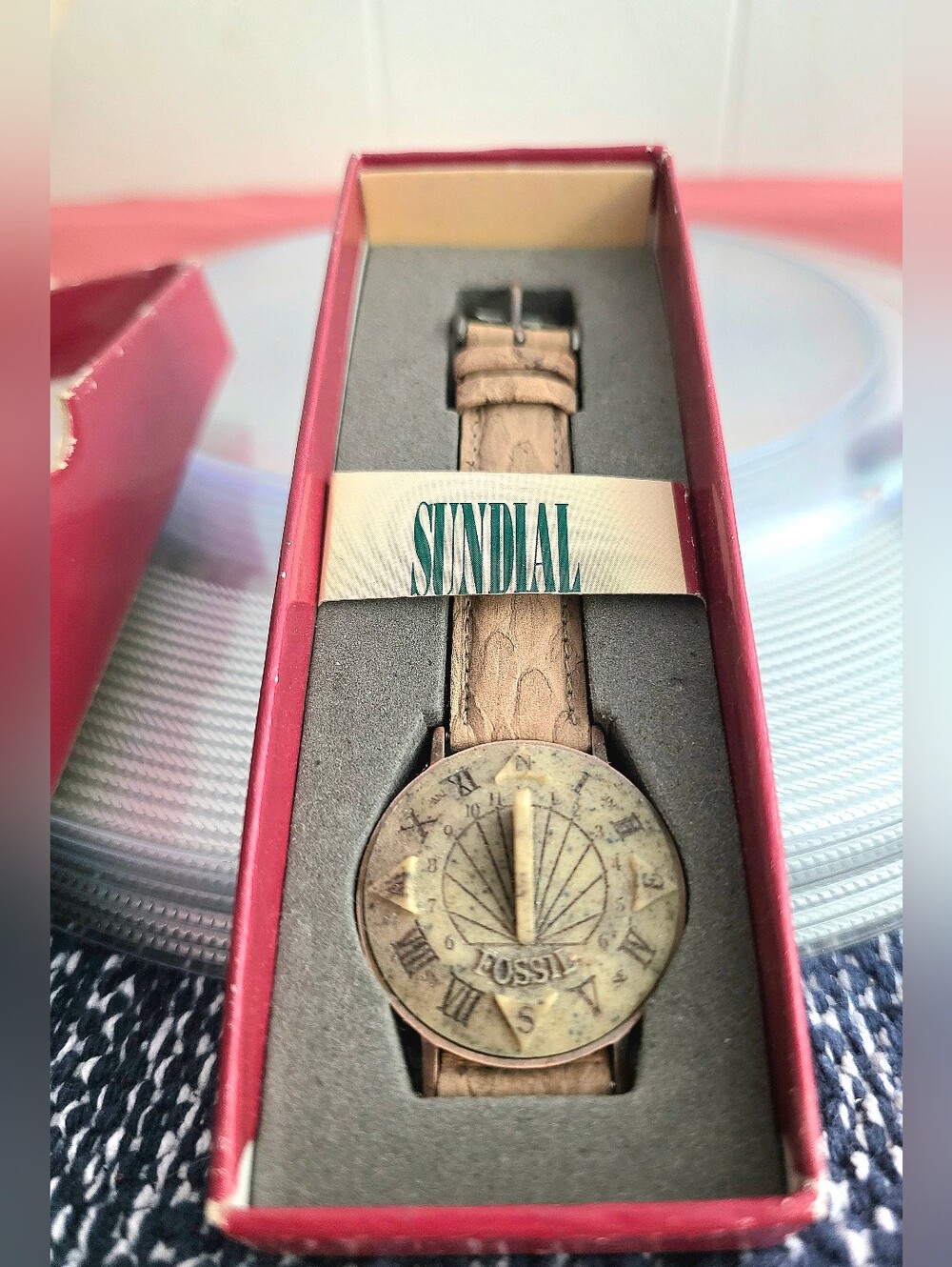 Authentic Vintage Fossil Sundial Watch SD 7620 Original Box 1995